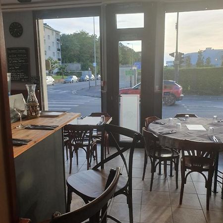 Hotel Aux Bons Amis Reims Exterior foto